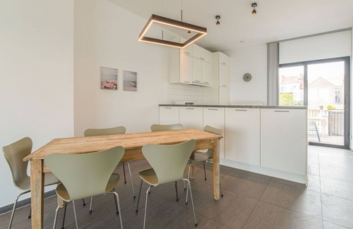 Ostend Apartment | Cosy apartment for 5 people with WIFI, TV and terrace