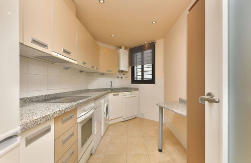 Torrox Costa Apartment | Cosy apartment for 6 guests with WIFI, A/C, pool, TV, terrace and pets allowed