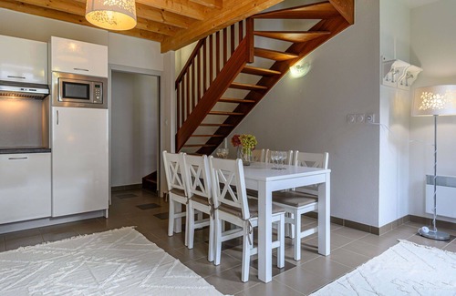 Baden Apartment | Cosy apartment for 6 guests with pool, WIFI, TV and terrace
