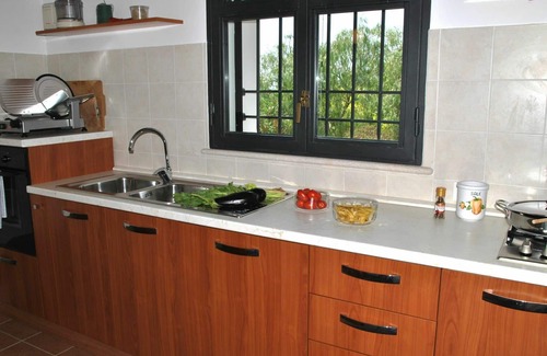 Itri Apartment | Cosy apartment for 6 people with WIFI, pool, TV, patio, pets allowed and parking