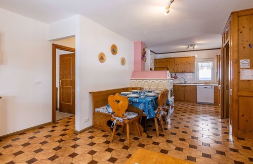Penia Apartment | Cosy apartment for 6 people with WIFI, TV and patio