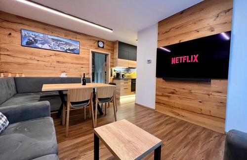 Spindleruv Mlyn Apartment | Cosy apartment for 7 people with WIFI, TV, balcony, panoramic view and parking