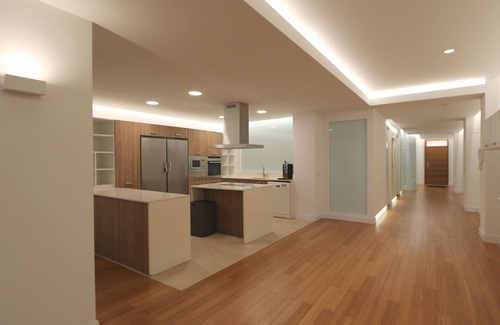 Benimaclet Apartment | Cosy apartment for 7 people with private pool, WIFI, A/C, TV and terrace