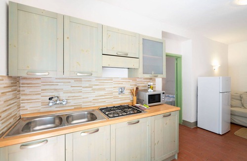 Montebonello Apartment | Cosy apartment for 4 guests with WIFI, A/C, pool, TV, pets allowed and panoramic view