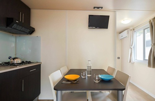 Sistiana House | Cosy apartment in villa for 4 guests with A/C, WIFI, pool, TV and terrace