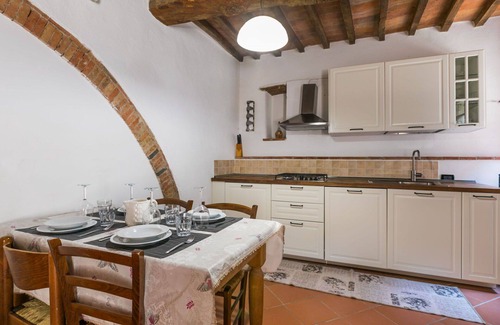 San Macario In Monte Villa | Cosy apartment in villa for 4 people with pool, WIFI, TV, patio and pets allowed