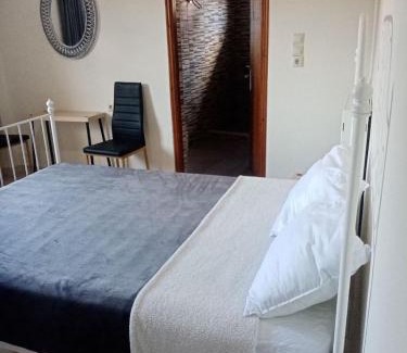 Amarinthos Apartment | Cosy Apartment in relaxed neighbourhood