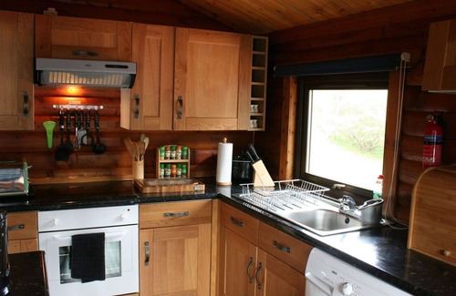 South Laggan House | Cosy apartment in villa for 4 guests with TV