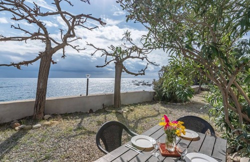Sari-Solenzara House | Cosy apartment in villa for 5 people with WIFI, TV and patio