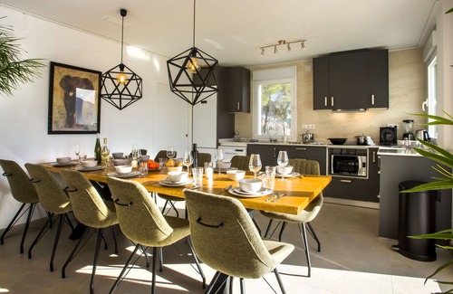Alcalali Villa | Cosy apartment in villa with A/C, WIFI, private pool, TV, patio, pets allowed and panoramic view