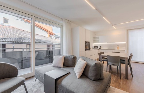 Pinzolo Villa | Cosy apartment in villa for 6 guests with WIFI, TV and balcony