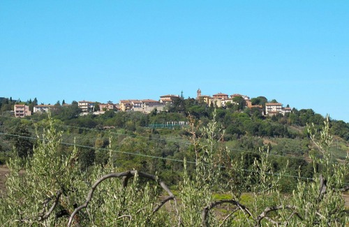 Sughera Villa | Cosy apartment in villa for 5 guests with pool, WIFI, TV, patio, pets allowed and parking