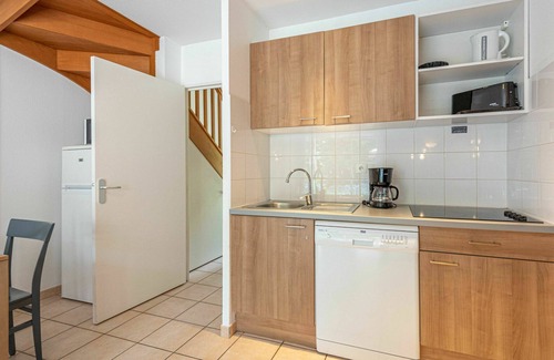 Saumur House | Cosy apartment in villa for 6 people with pool, internet, TV, terrace and pets allowed