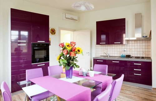 San Michele di Moriano Villa | Cosy apartment in villa for 5 people with A/C, WIFI, pool, TV and terrace