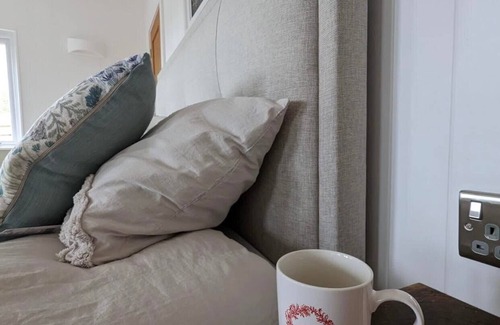 Gooseham Cabin | Cosy Cabin Devon - 3 mins walk to pub