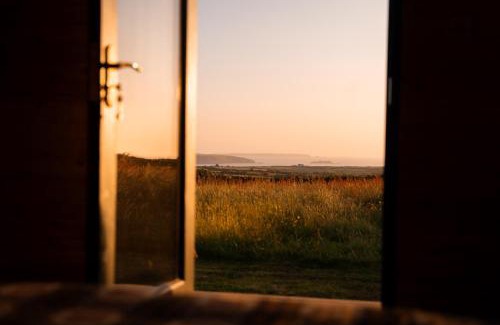 Haverfordwest Other | Cosy Cabin with sea view
