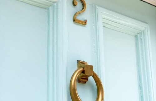 Canterbury Apartment | Cosy City Centre Oasis | Sleeps 4 | Amazing location