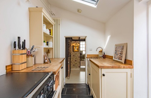 Deal Cottage | Cosy coastal retreat - 148 Middle Street
