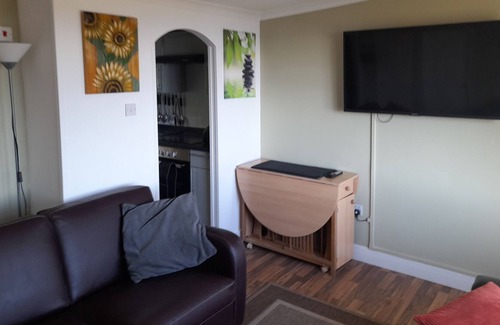 Bucks Cross Ski Chalet | Cosy Cora's Chalet, Stunning Seas View From Sunrise to Sunset