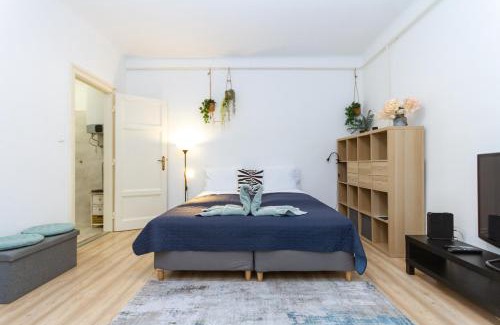 Csarnok negyed Apartment | Cosy Core Budapest w AC by NW