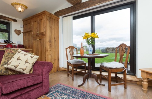 Kendal Apartment | Cosy Cottage with a lovely country feel on the edge of the Lake District