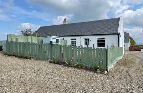 Kilmarnock Cottage | Cosy Country Cottage overlooking its garden and countryside