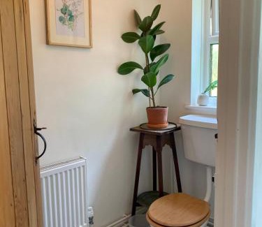 Shepton Mallet House | Cosy double room near Wells, Frome, Bath