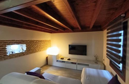San Julian House | COSY DOUBLE ROOM + PRIVATE BATHROOM SEVILLA CENTER