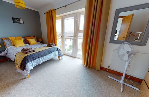 Pembroke Dock House | Cosy Dragon @pembrokeshire