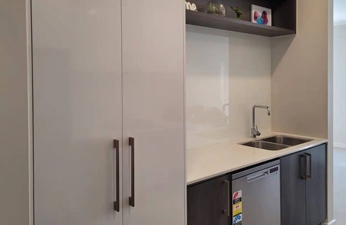 Christies Beach House | Cosy Family Townhouse - Beach Access & Localities