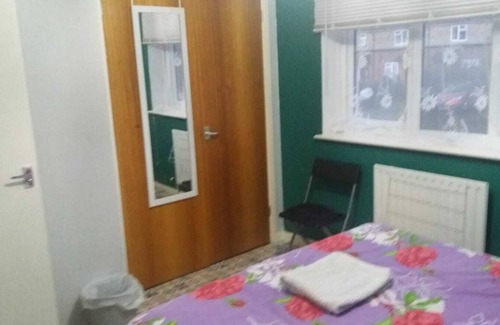 Dover House | Cosy furnished double room in a great quiet location walkin distance to seaside