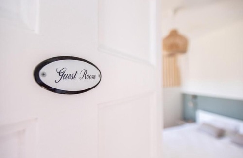 Assebroek House | Cosy Guestroom Bruges