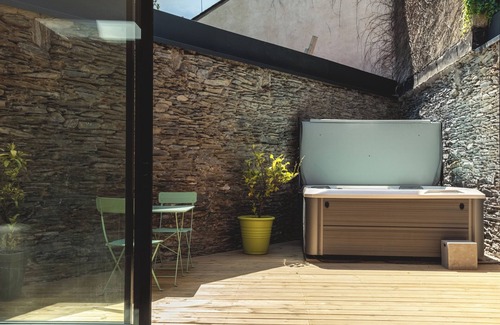 La Fayette-Eble House | Cosy home with spa Layette station area