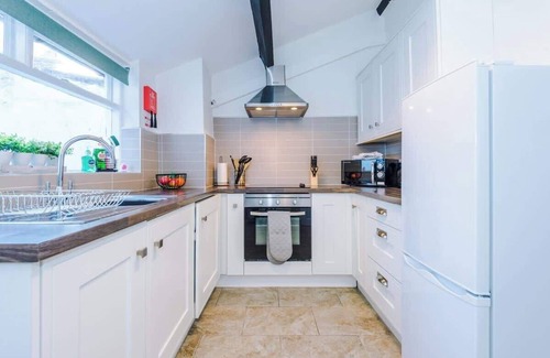 Chester Cottage | Cosy house, amazing location, perfect for couples!