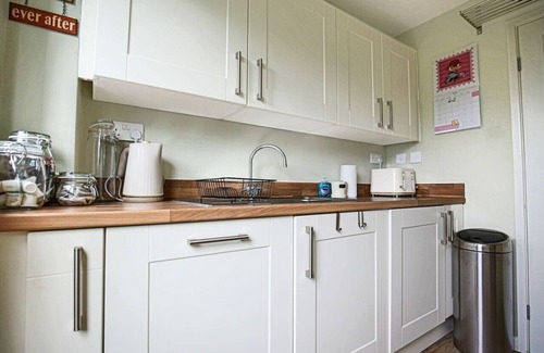 Milton Keynes House | 🌟Cosy House - Parking, Garden & Fast Wifi 🌟