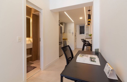 Zona Sul Apartment | Cosy in Copacabana for Two | PJ909