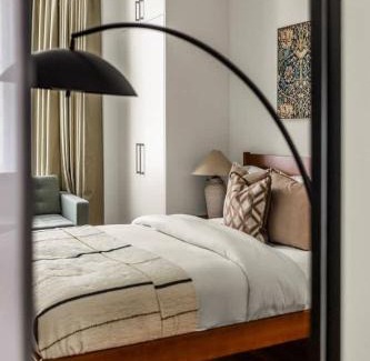 Campden Apartment | Cosy Kensington Studio