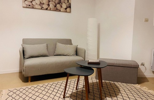 Toulouse West Apartment | Cosy large appartement close to metro, bus ! for single as well as family