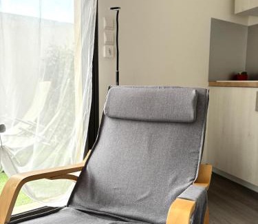 Villeneuve-les-Maguelone Apartment | Cosy Lodge Studio confortable et spacieux avec jardin