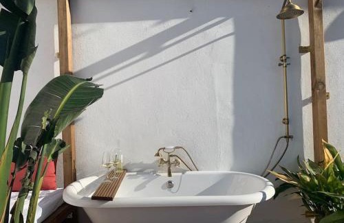 Albaicin Apartment | Cosy Loft with Amazing Terrace & Spectacular Views