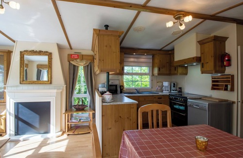 Chalais RV Rental | Cosy Mobile Home in a Quiet Setting with Terrace and Shared Pool