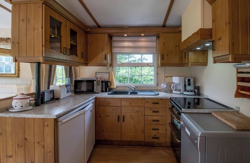 Chalais RV Rental | Cosy Mobile Home in a Quiet Setting with Terrace and Shared Pool