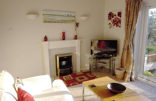 Dawlish Apartment | Cosy & Modern 2-Bedroom Apartment located in a quiet cul-de-sac in Dawlish