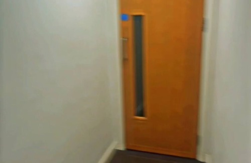 Bradford Apartment | Cosy peaceful apartment with balcony that leads to a beautiful view
