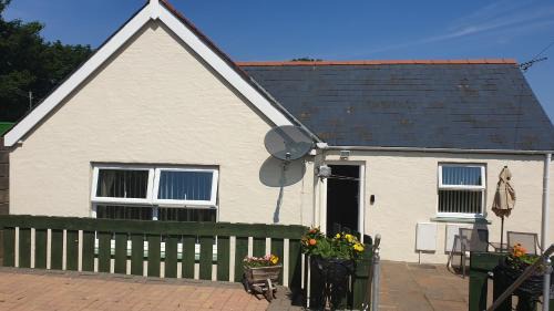 Fishguard House | Cosy Pembrokeshire Home