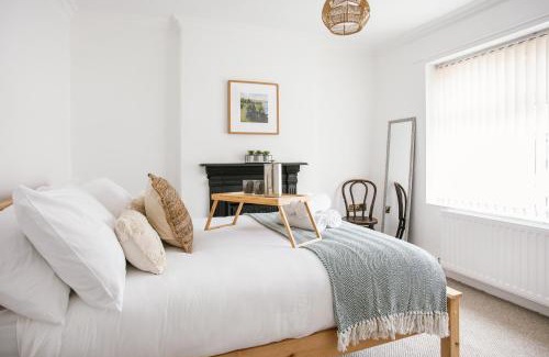 Portrush House | Cosy period cottage 2min walk to the beach