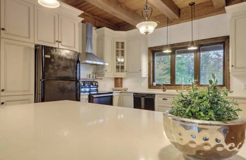 Sainte-Beatrix House | Cosy private chalet