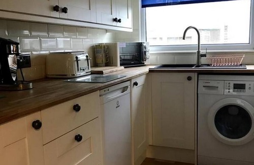 Dartmouth Ski Chalet | Cosy Self-Catering Chalet in Beautiful South Devon