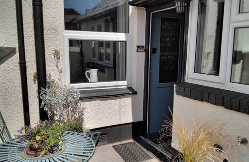 Watchet Cottage | Cosy, spacious 2-Bed Cottage in Watchet, Somerset