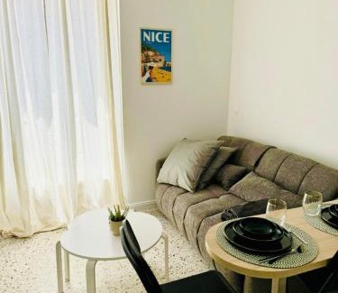 Old Town Apartment | Cosy studio au centre du vieux Nice